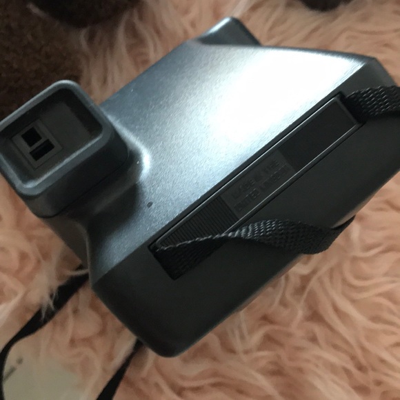 polaroid camera 1990 onestep close up
